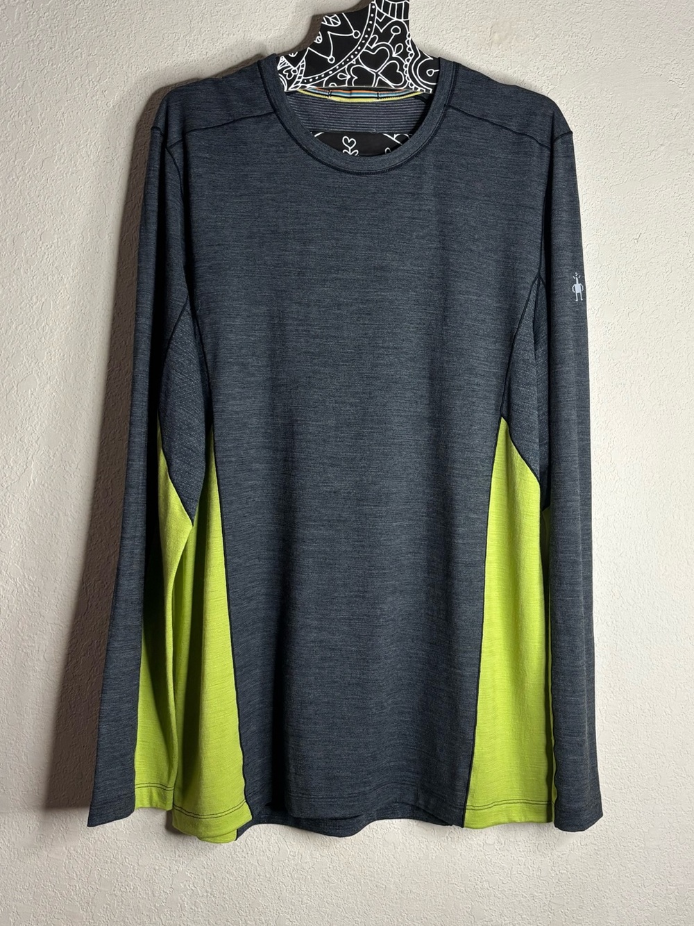 Smartwool Merino Sport Long Sleeve Crew Charcoal-Citron size medium